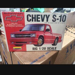 Lindberg Chevy S-10 plastic model kit